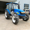 90hp usou o trator New Holland SNH904 4WD com táxi