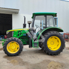 Utilizou o popular trator John Deere 5E-954