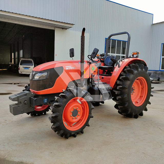 Em segunda mão, trator Kubota, trator japonês Kubotam704k 70hp 4wd de boa qualidade para venda